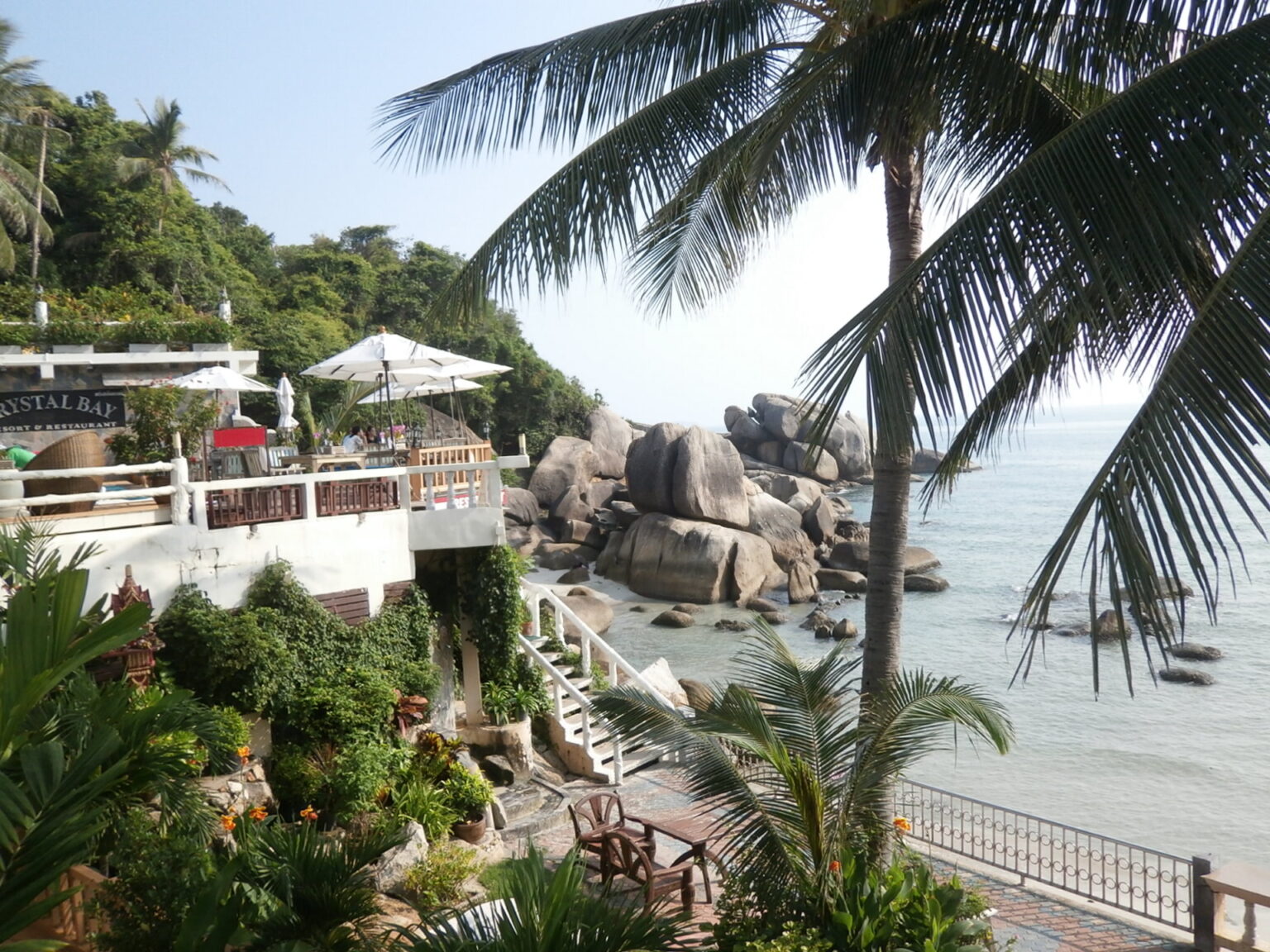 【サムイ島の穴場ビーチ】クリスタルビーチにステイしてみた! wandertravelog